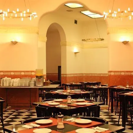 Peninsular Hotel