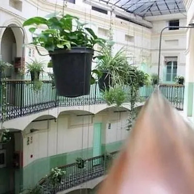 Peninsular Hotel *